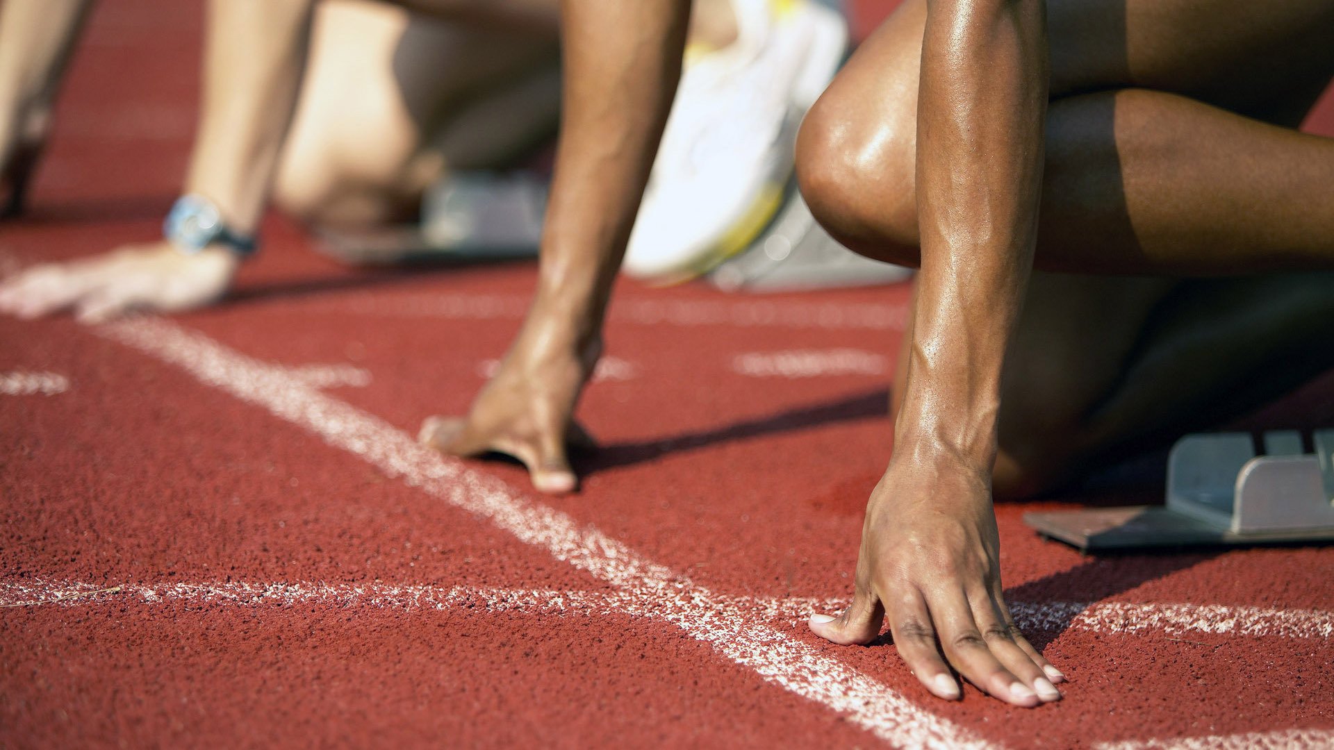 仰泳项目朝鲜选手节奏稳定,仰泳视频教练讲解